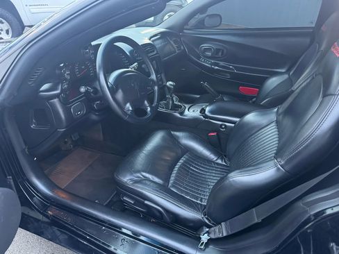 Used 2002 Chevrolet Corvette Z06 w/ Memory Pkg image 9