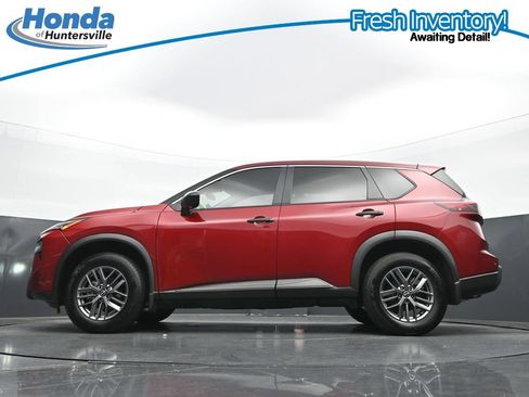 Used 2024 Nissan Rogue S AWD/4WD image 30