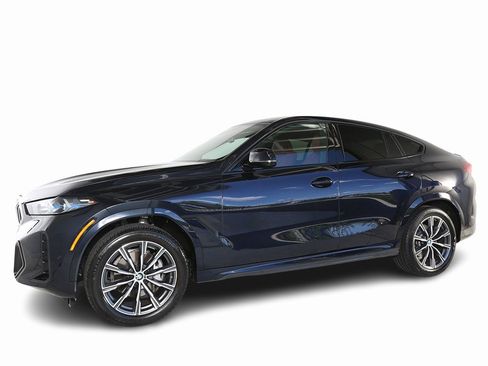 Used 2025 BMW X6 xDrive40i w/ Parking Assistance Package image 4