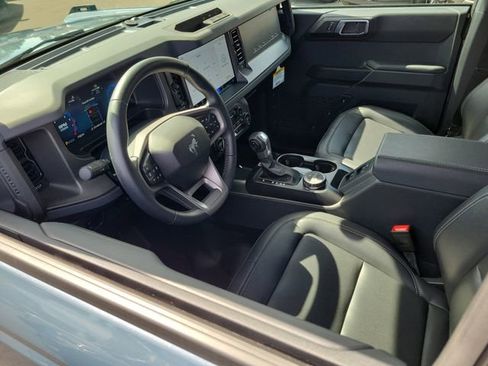 Used 2025 Ford Bronco Big Bend image 3