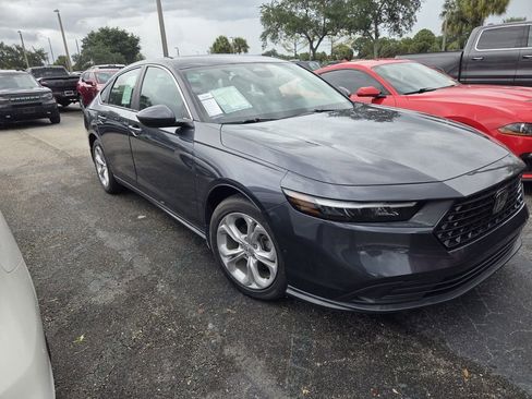 Used 2023 Honda Accord LX image 2