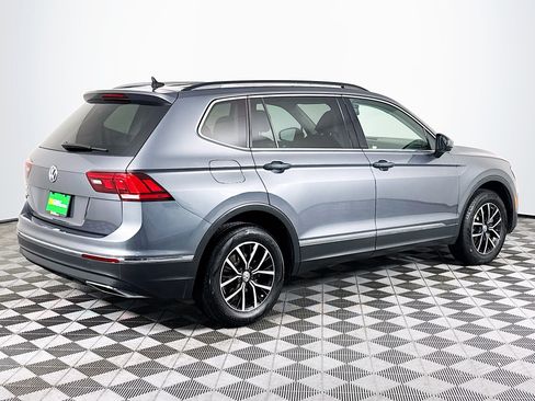 Used 2021 Volkswagen Tiguan SE w/ Panoramic Sunroof Package image 10