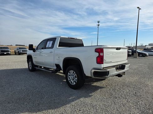Used 2023 Chevrolet Silverado 2500 LT w/ Convenience Package image 4