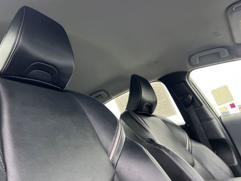 Certified 2023 Toyota Prius XLE image 17