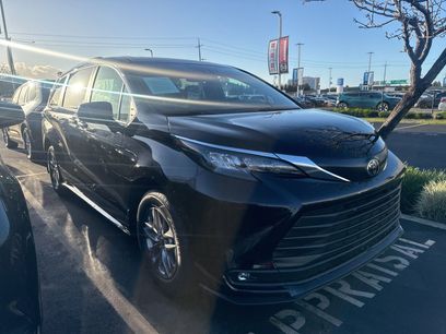 Certified 2026 Toyota Sienna XLE