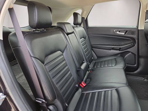 Used 2020 Ford Edge SEL w/ Convenience Package FWD image 10