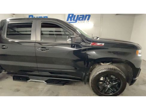 Used 2022 Chevrolet Silverado 1500 LT Trail Boss w/ LT Trail Boss Premium Package image 2
