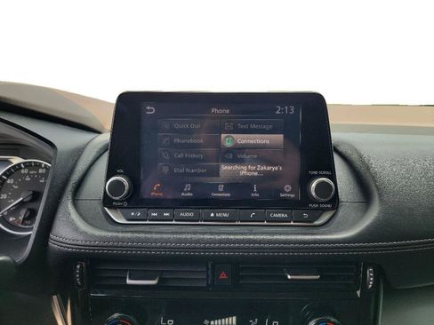 Used 2022 Nissan Rogue SV AWD/4WD image 19