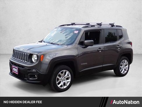 Used 2018 Jeep Renegade Latitude w/ Popular Equipment Group AWD/4WD image 1