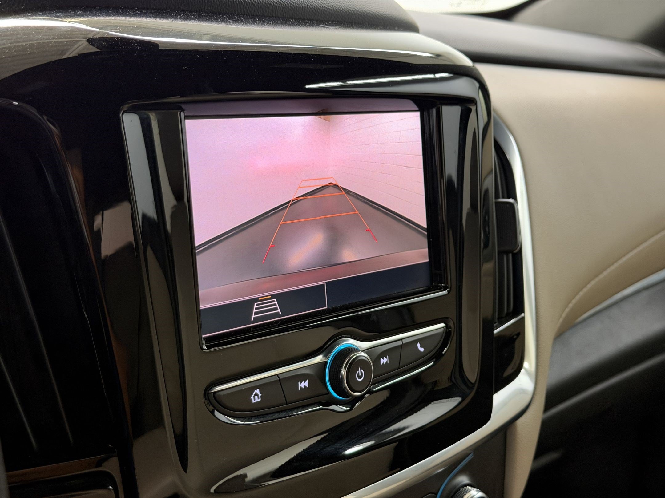 Used 2022 Chevrolet Traverse LS w/ LPO, Cargo Package FWD image 20