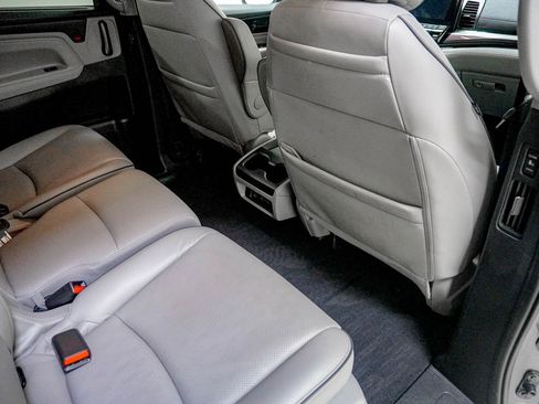 Used 2023 Honda Odyssey Elite image 35