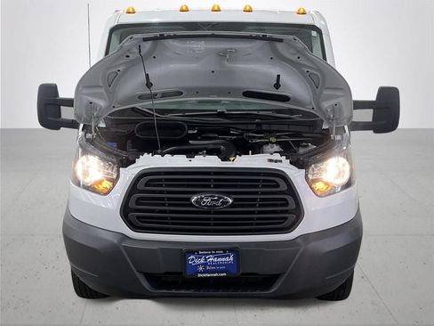 Used 2018 Ford Transit 250 138 RWD image 5