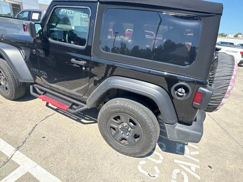 Used 2024 Jeep Wrangler Sport AWD/4WD image 10
