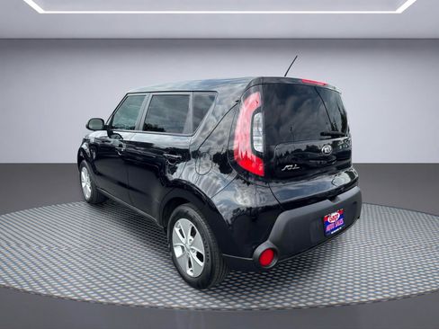 Used 2016 Kia Soul FWD image 4