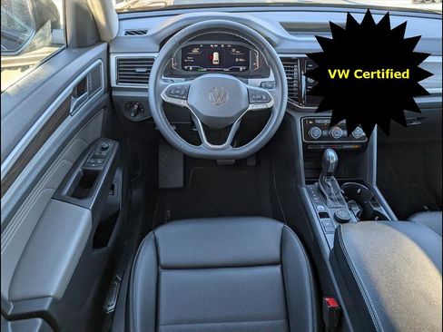 Certified 2023 Volkswagen Atlas SE image 10