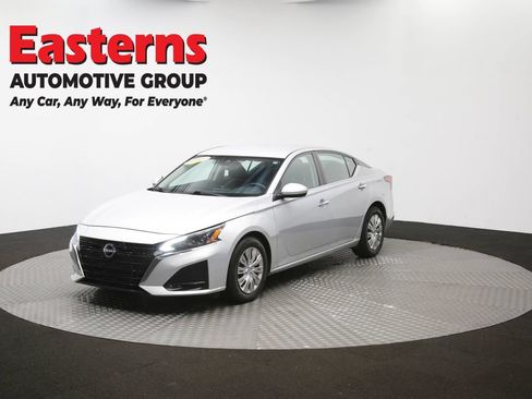 Used 2023 Nissan Altima 2.5 S FWD image 53
