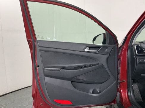 Used 2019 Hyundai Tucson SE image 20