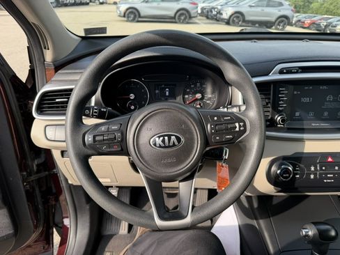 Used 2018 Kia Sorento AWD image 20