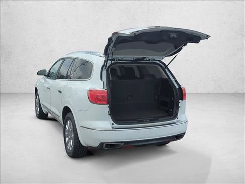 Used 2017 Buick Enclave Leather FWD image 10