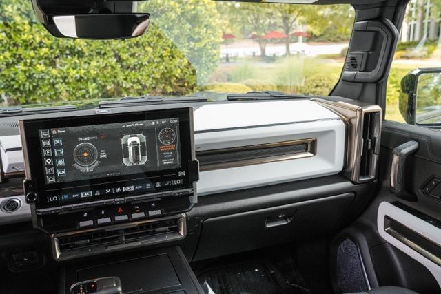 Used 2025 GMC Hummer EV 3X AWD/4WD image 31