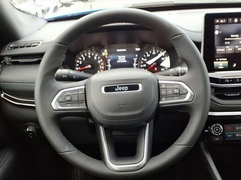 New 2026 Jeep Compass Limited image 11