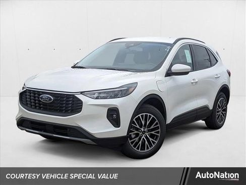 New 2024 Ford Escape SE image 1