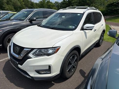 Used 2017 Nissan Rogue SL AWD/4WD image 3