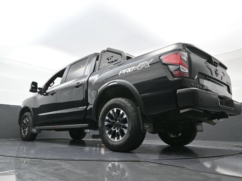 Used 2024 Nissan Titan PRO-4X w/ Pro-4x Convenience Package AWD/4WD image 25