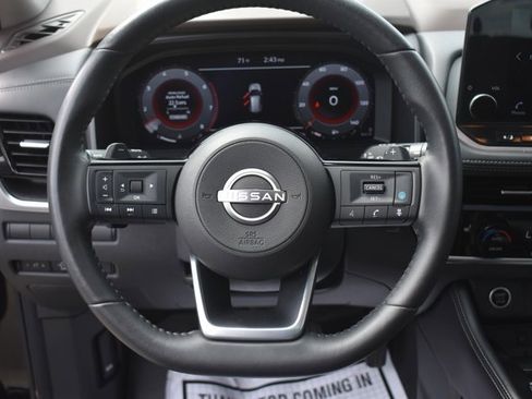 Used 2023 Nissan Rogue Platinum image 20