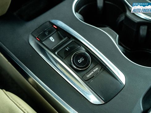 Used 2017 Acura MDX SH-AWD image 18