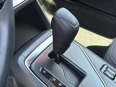 Certified 2025 Subaru Crosstrek 2.5i Premium AWD/4WD image 19