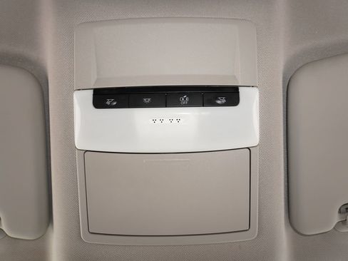Used 2023 Nissan Rogue S FWD image 19