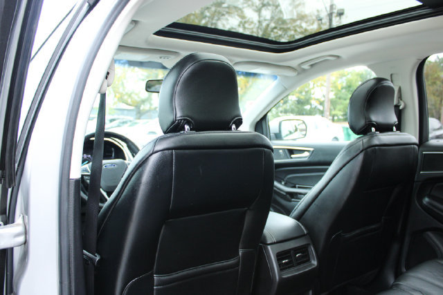 Used 2016 Ford Edge Titanium w/ Canadian Touring Package AWD/4WD image 29