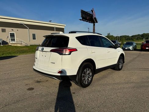 Used 2018 Toyota RAV4 LE w/ Protection Package AWD/4WD image 14