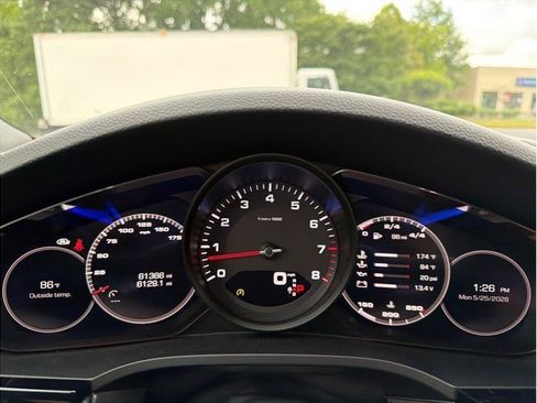 Used 2019 Porsche Cayenne S AWD/4WD image 16