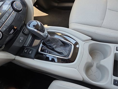 Used 2022 Nissan Rogue Sport SL image 25