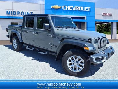 Used 2023 Jeep Gladiator Sport