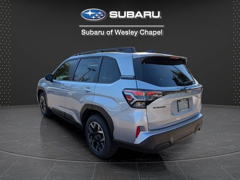 Used 2026 Subaru Forester Premium AWD/4WD image 7