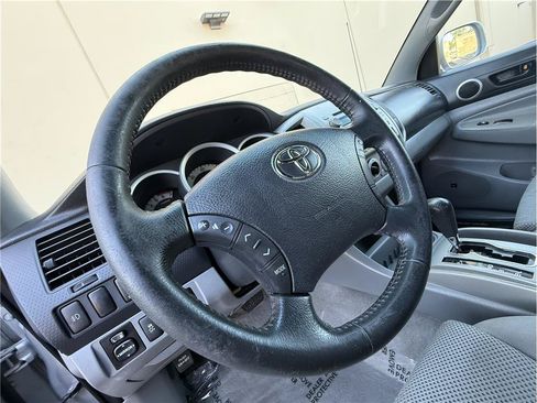 Used 2011 Toyota Tacoma PreRunner w/ TRD Sport Pkg w/JBL Audio RWD image 8