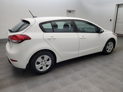 Used 2017 Kia Forte LX FWD image 10