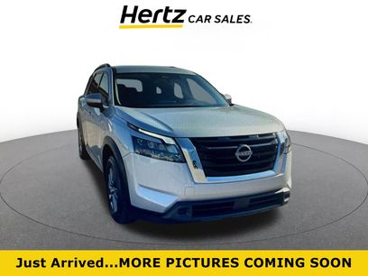 Used 2025 Nissan Pathfinder SV