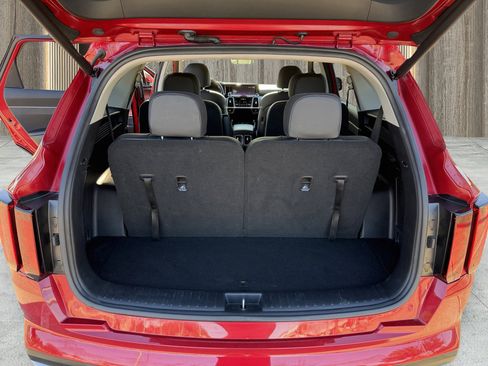 Used 2023 Kia Sorento EX image 32