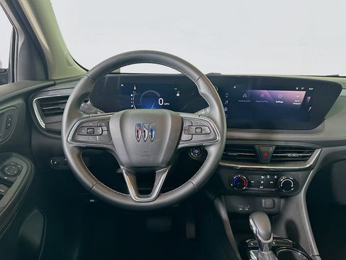 Used 2025 Buick Encore GX Preferred image 17