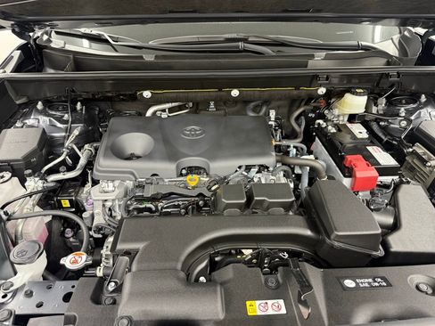 Used 2025 Toyota RAV4 LE image 34
