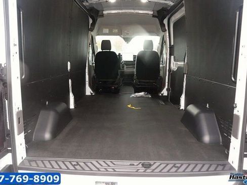 New 2026 Ford Transit 250 148 Medium Roof w/ Load Area Protection Package RWD image 8
