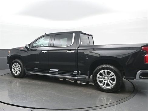Used 2025 Chevrolet Silverado 1500 LTZ w/ LTZ Premium Package image 3