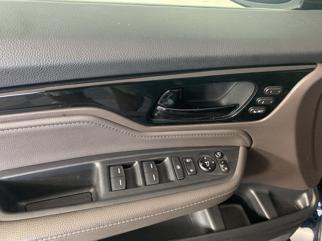 Used 2020 Honda Odyssey Elite image 12