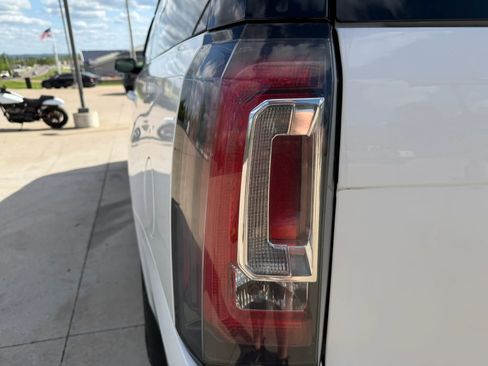 Used 2017 GMC Yukon XL Denali w/ Open Road Package image 77