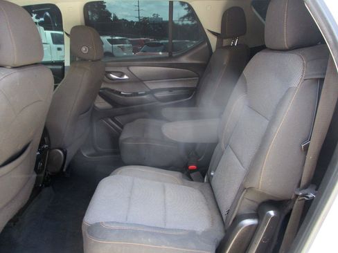 Used 2019 Chevrolet Traverse LT FWD image 13