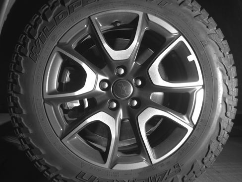 Used 2025 Jeep Compass Trailhawk AWD/4WD image 12